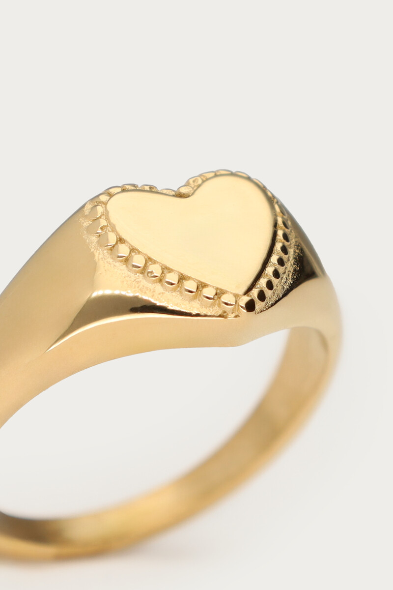 Signet ring with little heart | My Jewellery