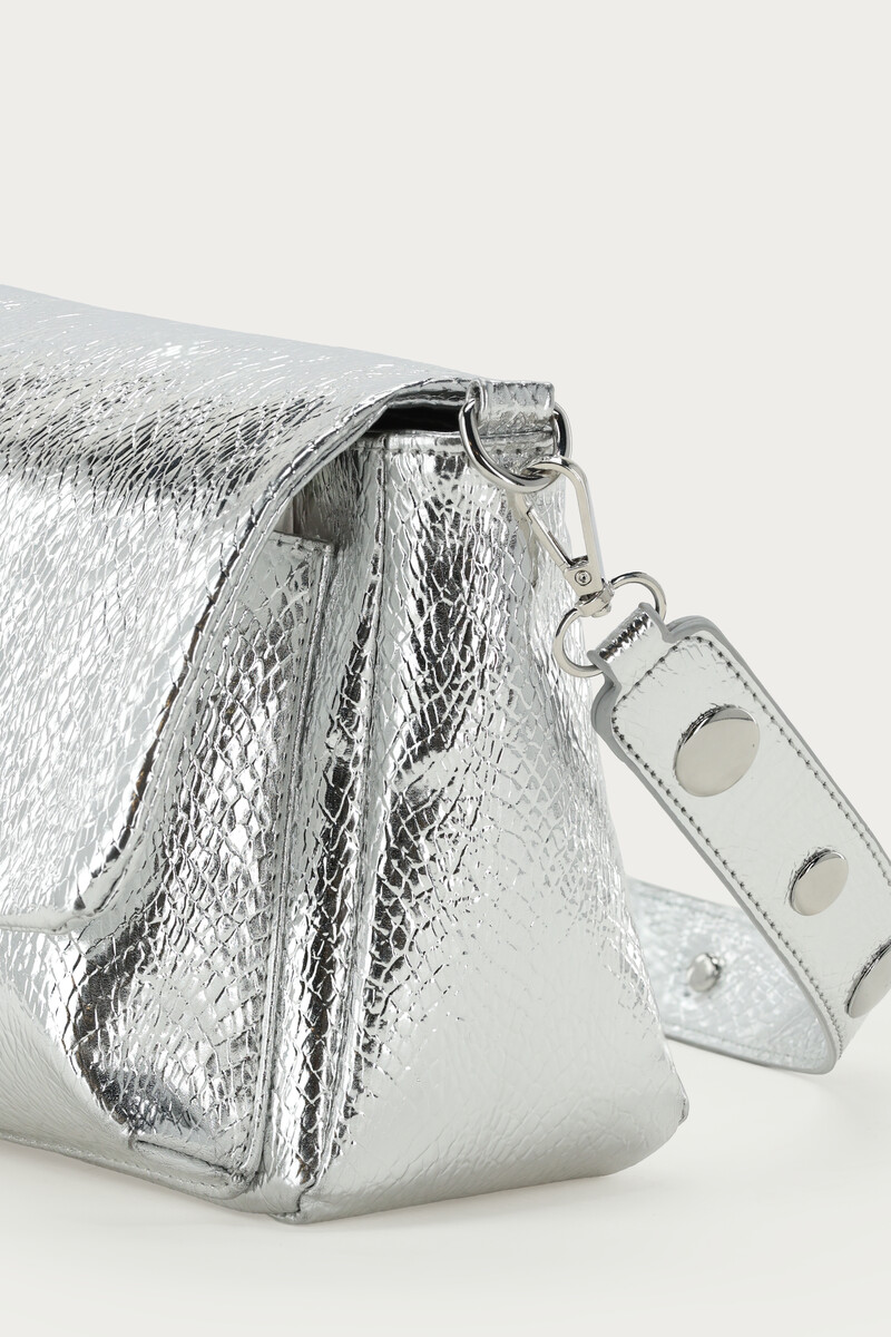 Silver-coloured crossbody bag with croco design | My Jewellery