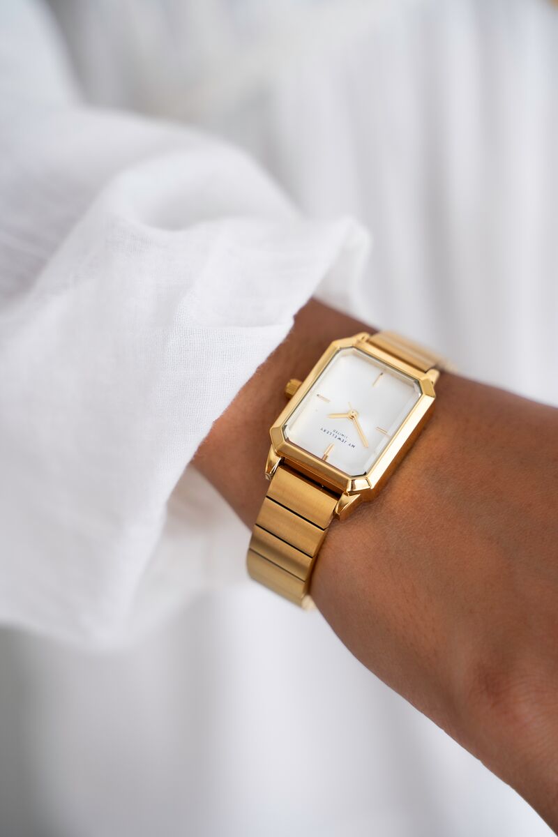 Square watch with wide horizontal links | My Jewellery