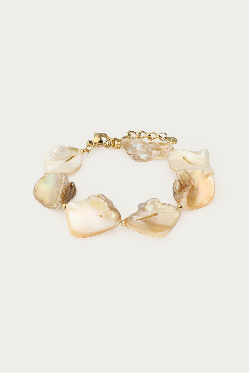 Statement bracelet with organic shells | My Jewellery