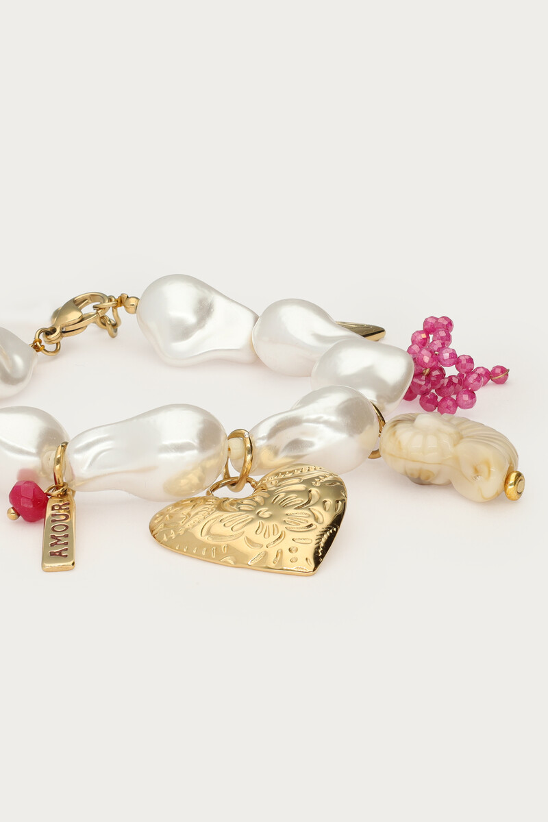 Statement charm bracelet with faux pearls and hearts | My Jewellery