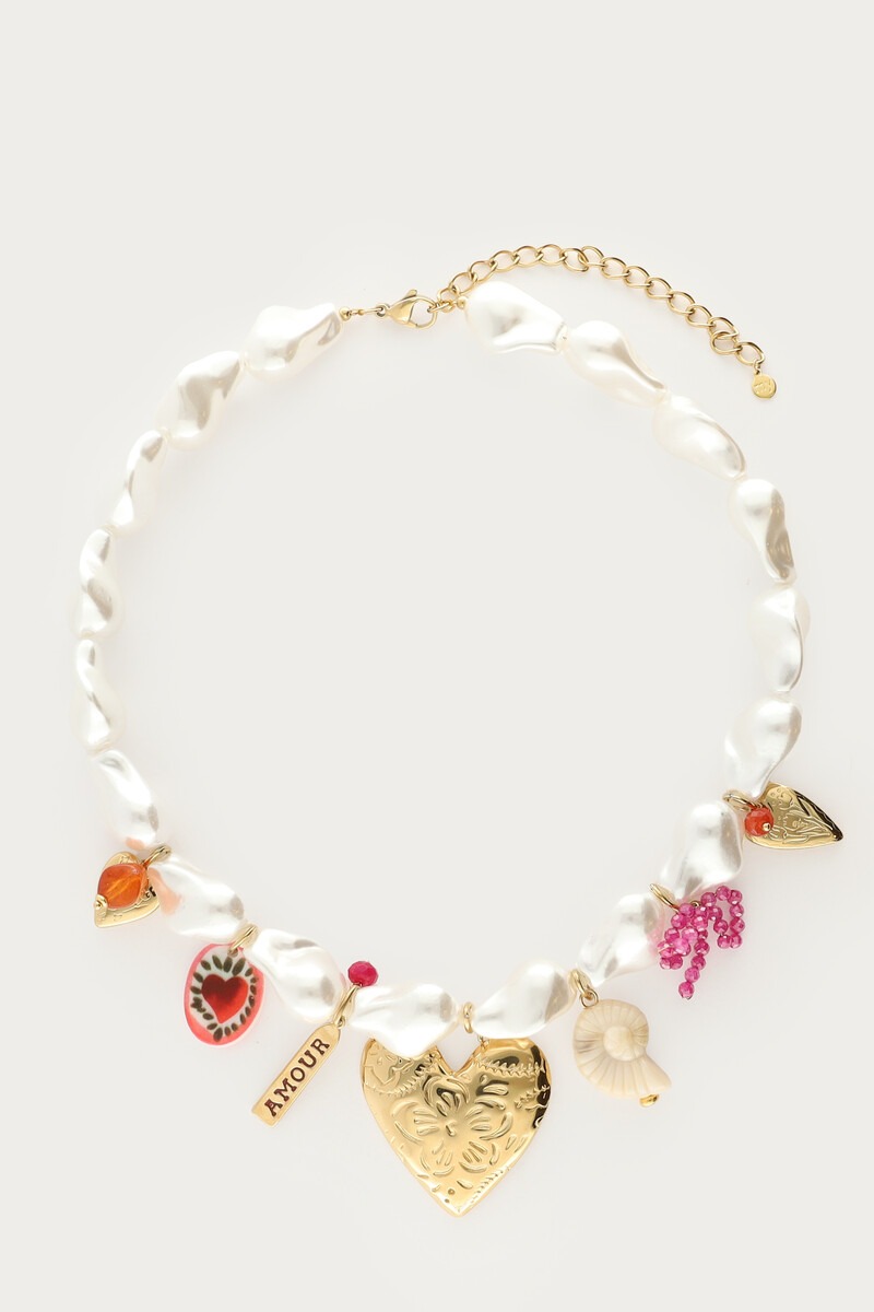Collier à charms avec maxi perles fantaisie et cœurs