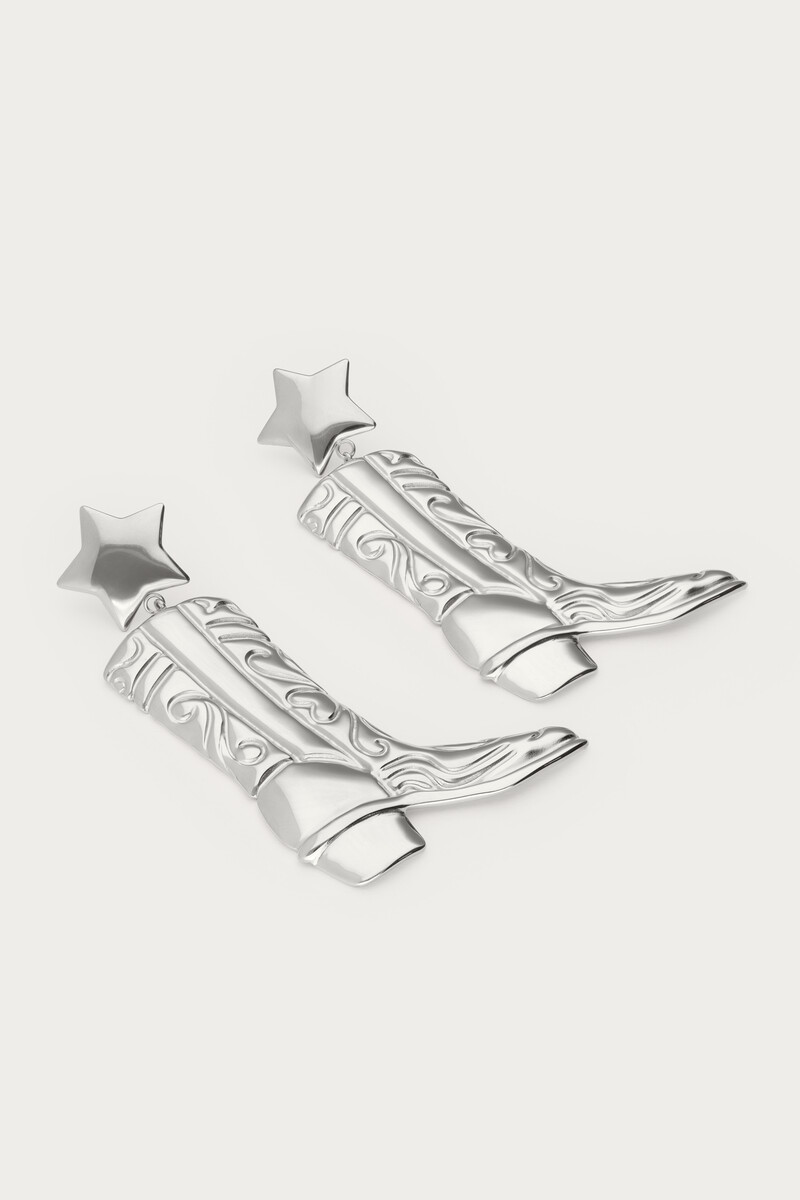 Statement drop earrings with western boots | My Jewellery