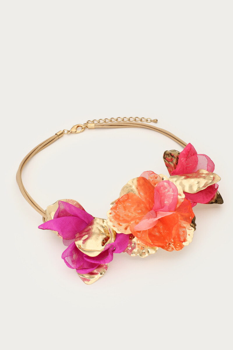 Statement necklace with silk flowers | My Jewellery