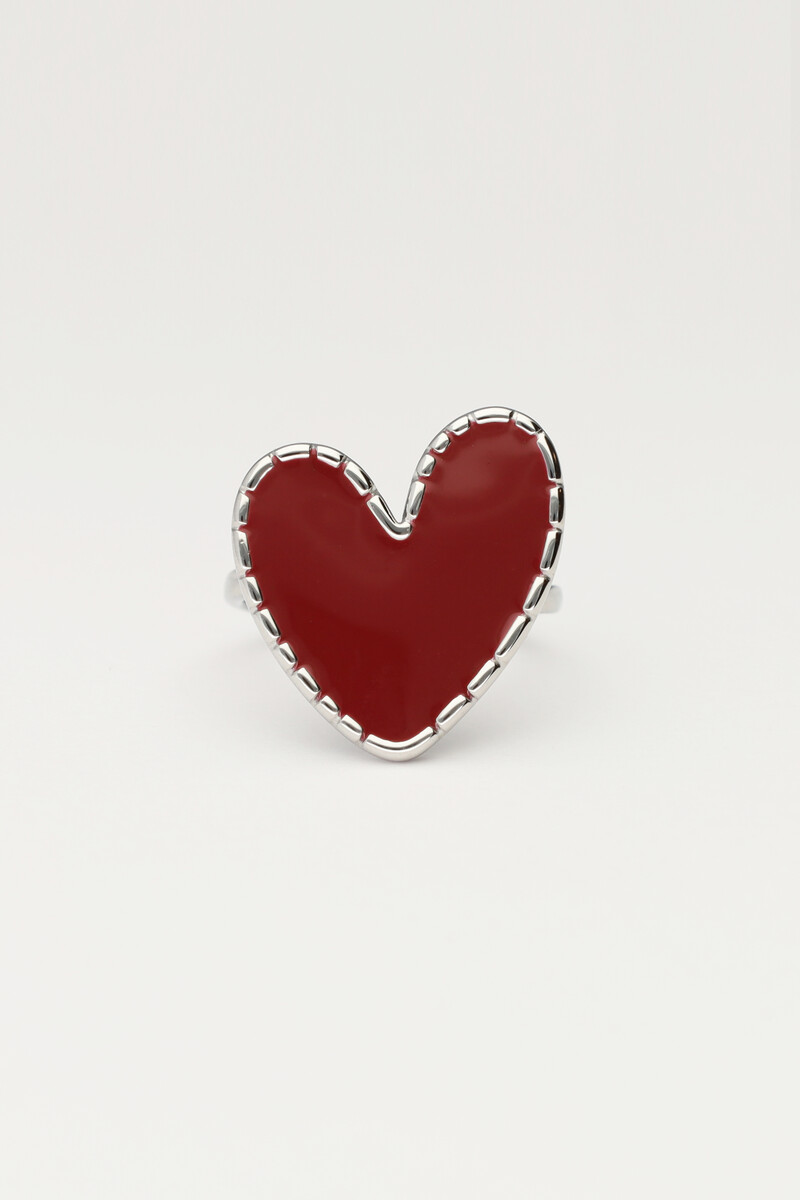 Statement ring with burgundy heart
