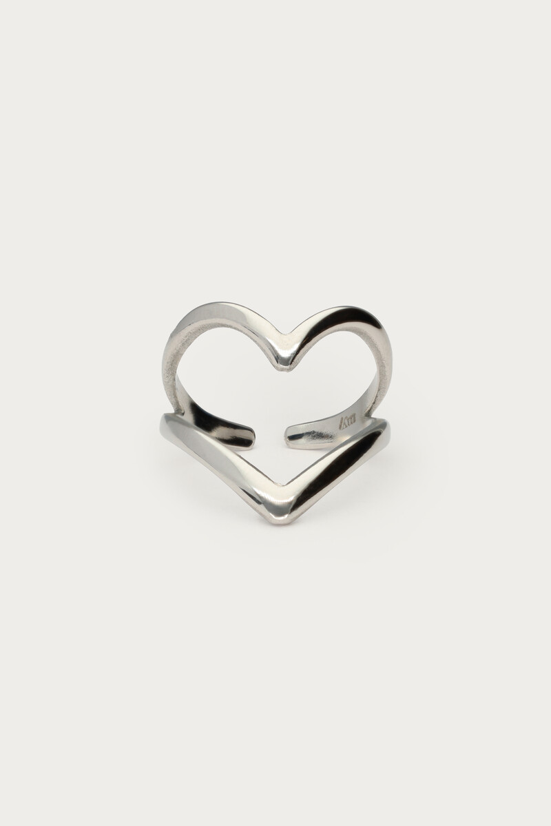 Bold statement ring met groot open hart