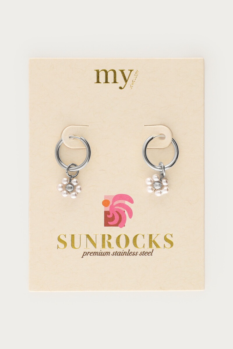 Sunrocks hoop earrings with white flowers | My Jewellery