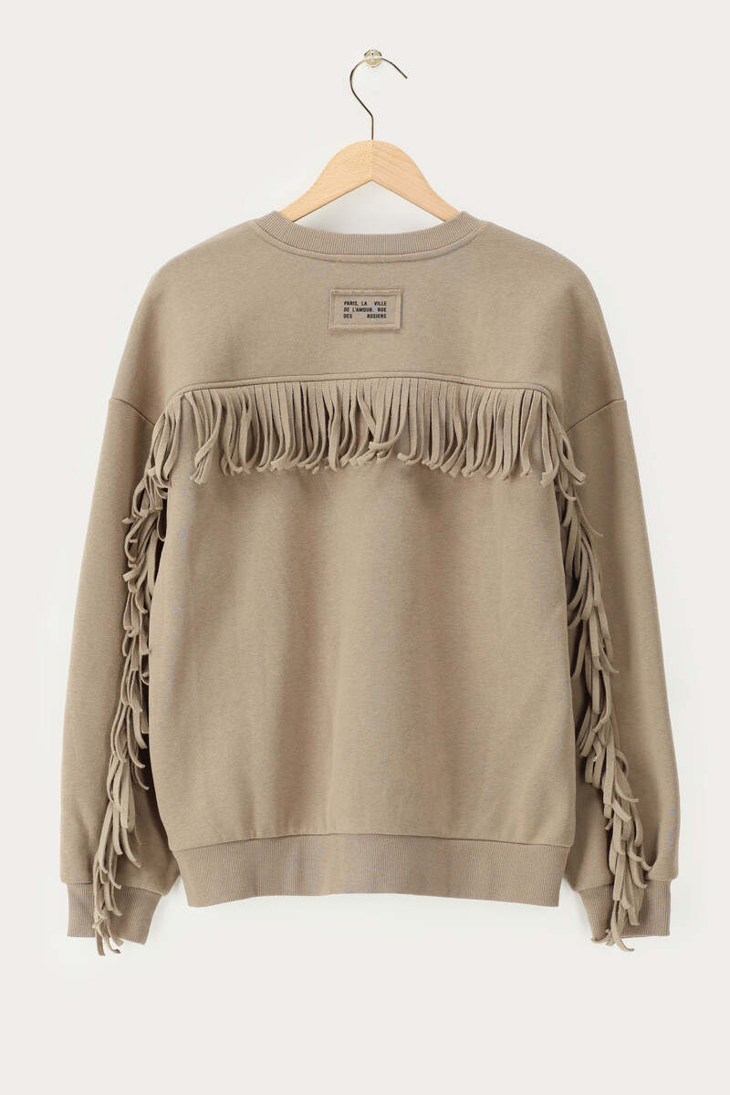 Taupe sweater with fringes and label | My Jewellery