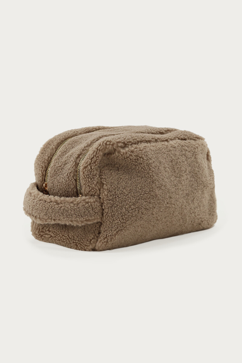 Taupe teddy toiletry bag | My Jewellery