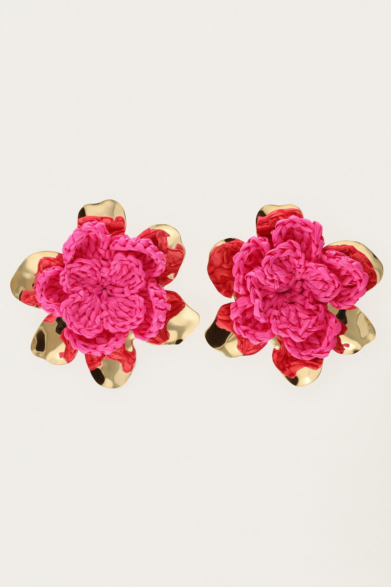 Tropical oorhangers met roze statement bloem