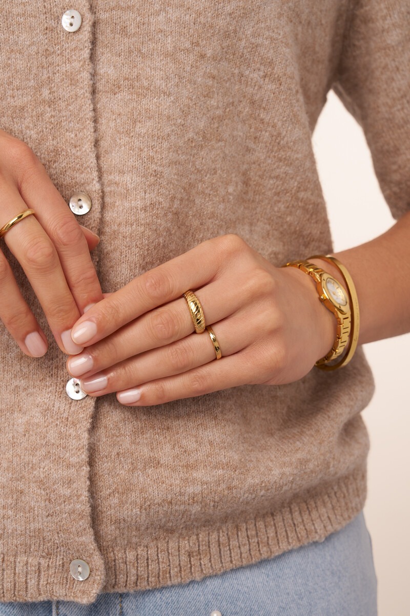 Universe ring met ribbels