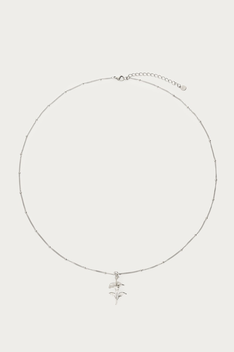 Vintage necklace with dots and hibiscus | My Jewellery