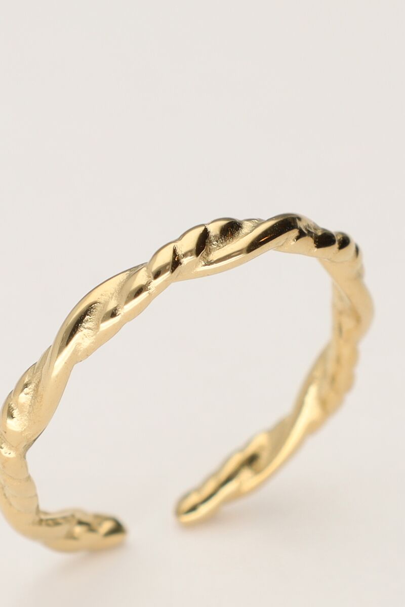Vintage ring with twisted detail | My Jewellery