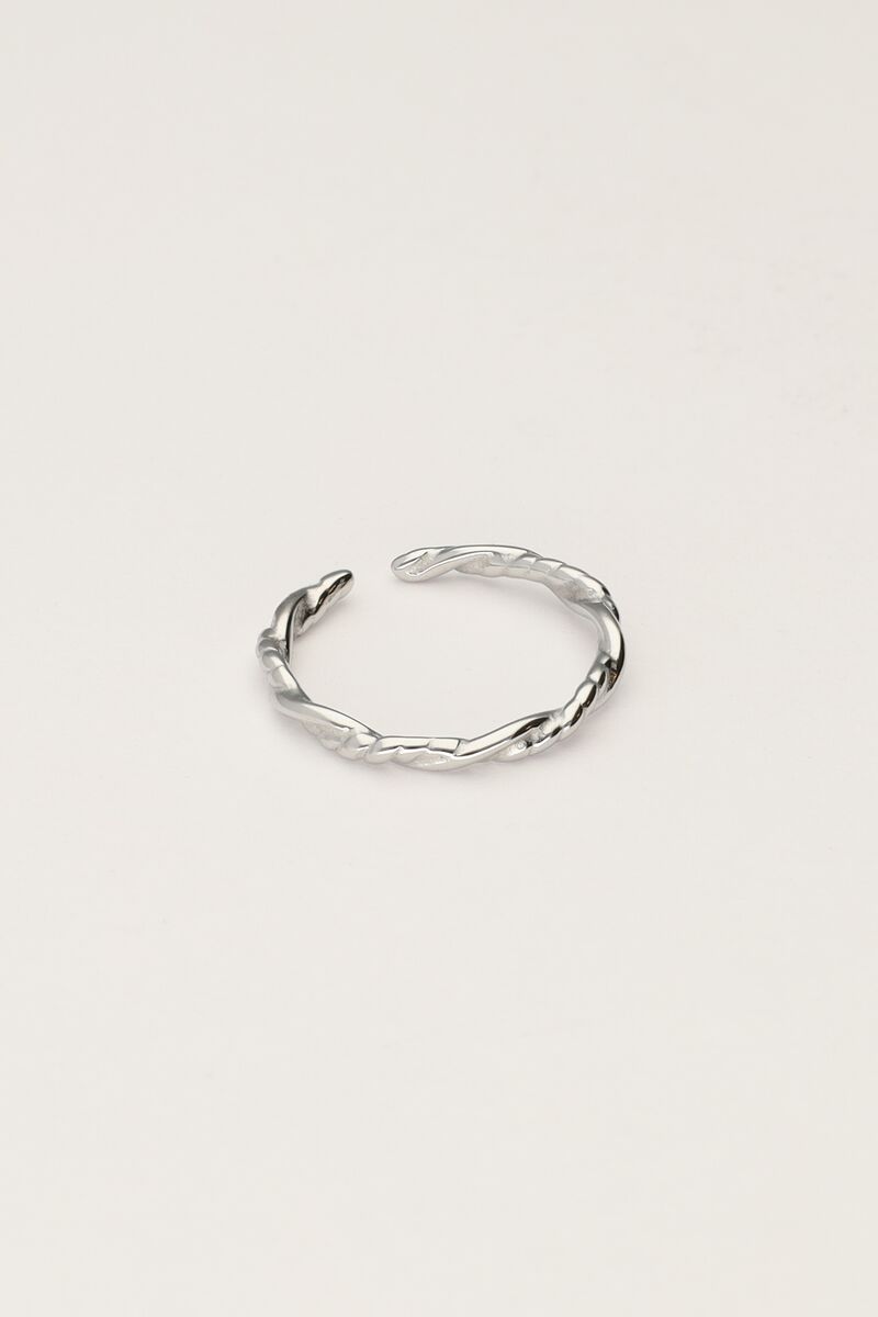 Vintage ring with twisted detail | My Jewellery