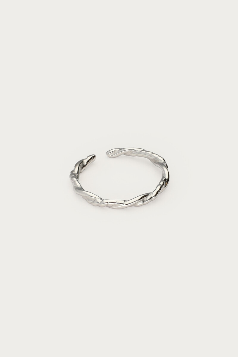 Vintage ring with twisted detail | My Jewellery