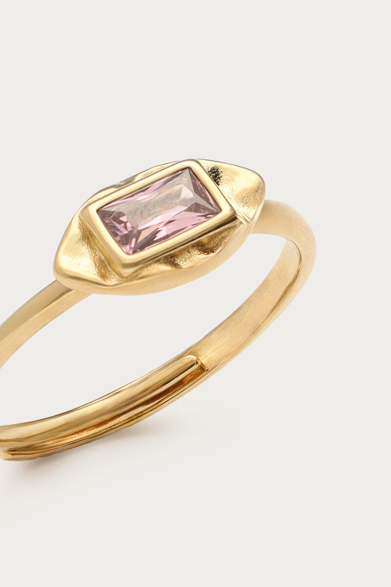 Vintage ring with light pink rhinestone | My Jewellery