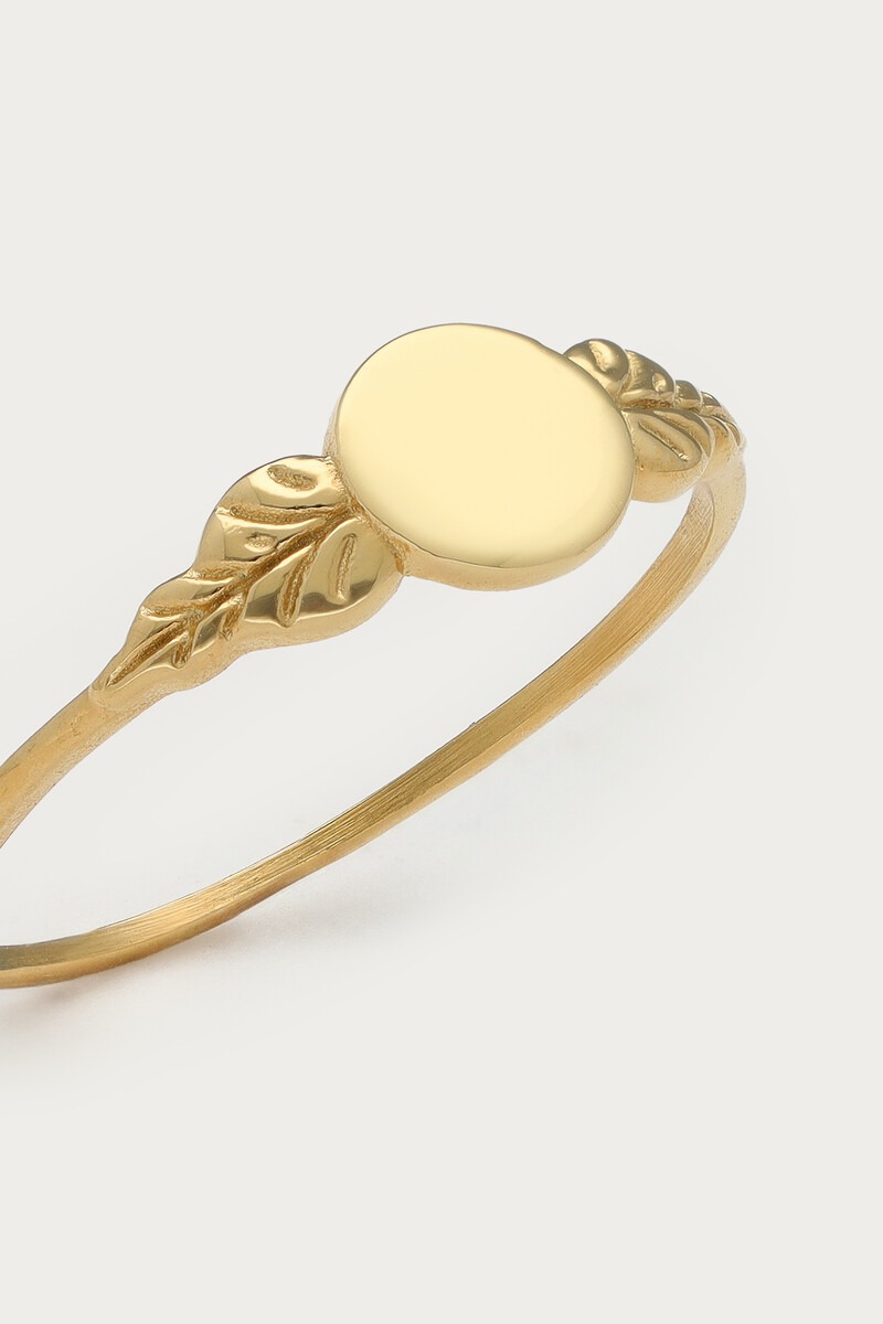 Vintage signet ring with leaves | My Jewellery