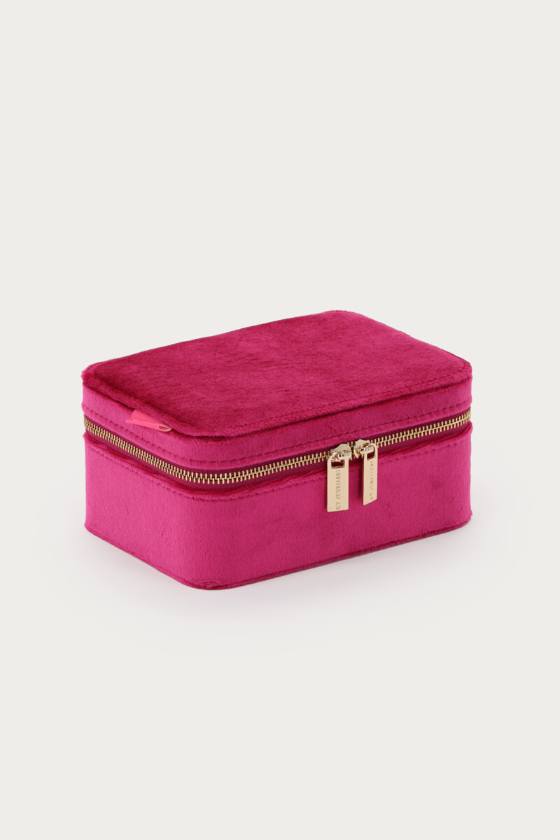 Vintage velvet fuchsia jewellery box  | My Jewellery