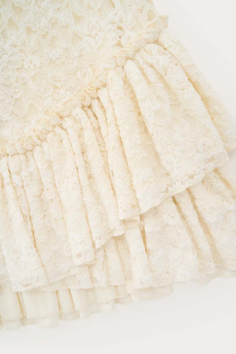 White asymmetric skirt with lace | My Jewellery