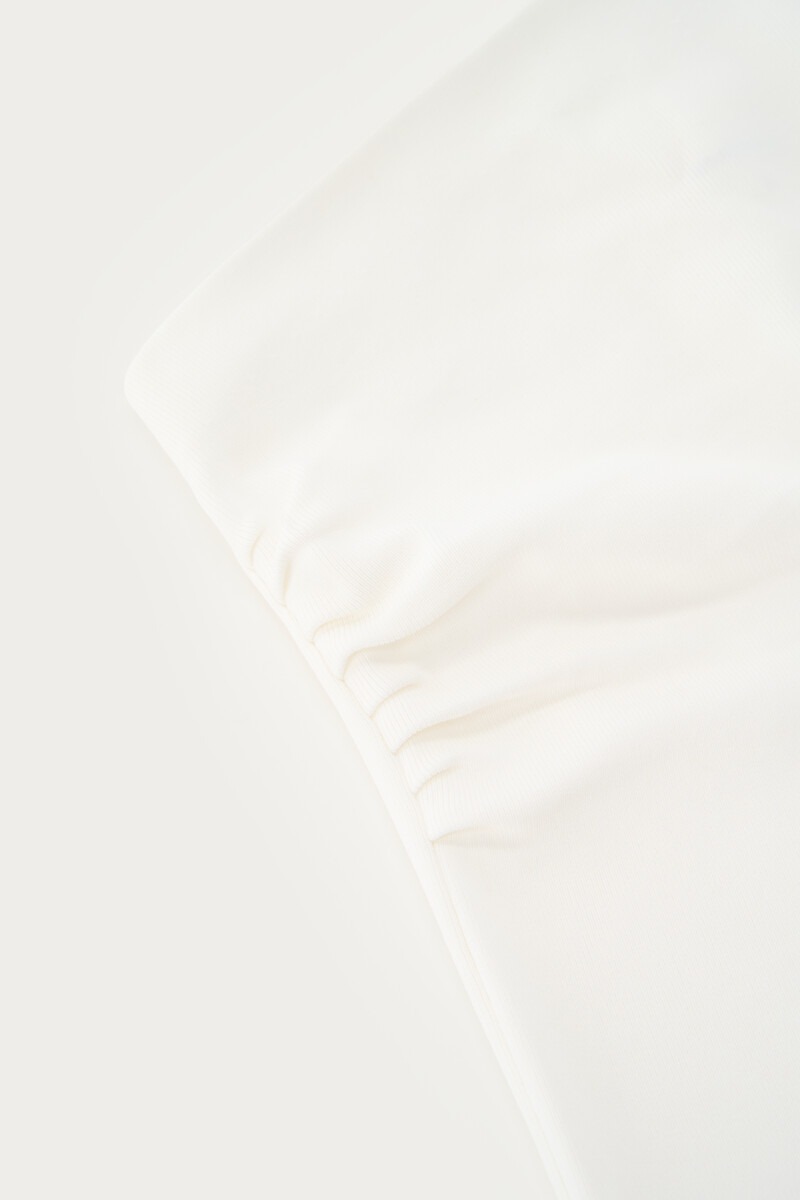 White basic one-shoulder top | My Jewellery