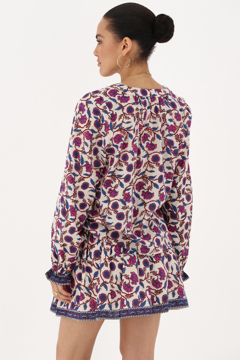 White blouse with floral print | My Jewellery