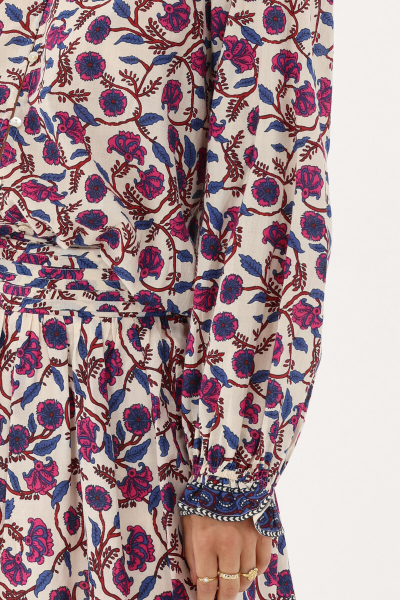 White blouse with floral print | My Jewellery