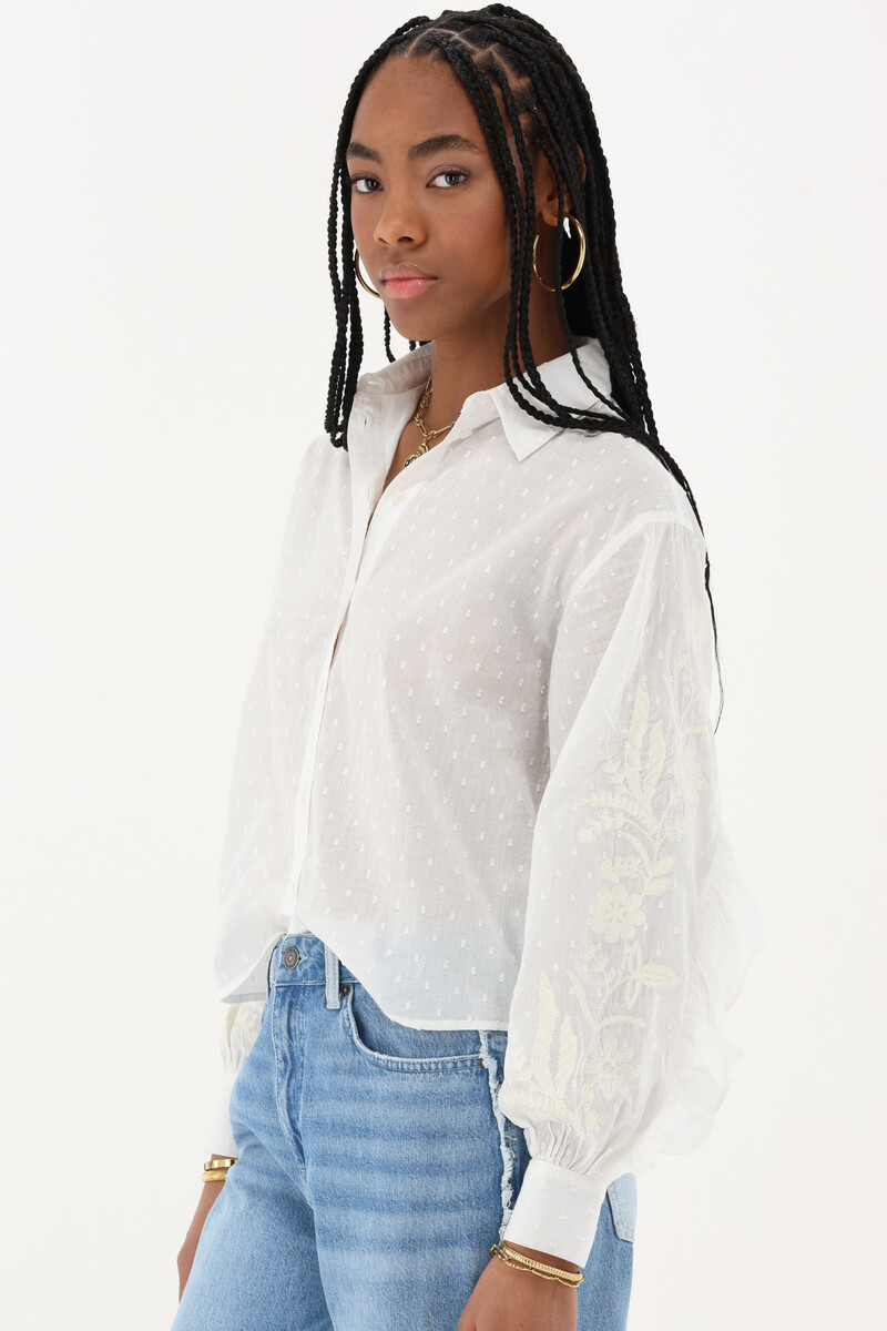 White blouse with long sleeves & embroidery | My Jewellery