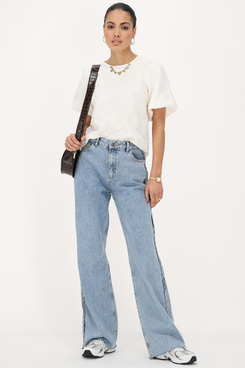 White jacquard top with puff sleeves | My Jewellery