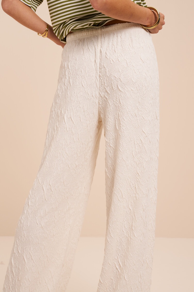 Wit gebreide wijde jacquard broek