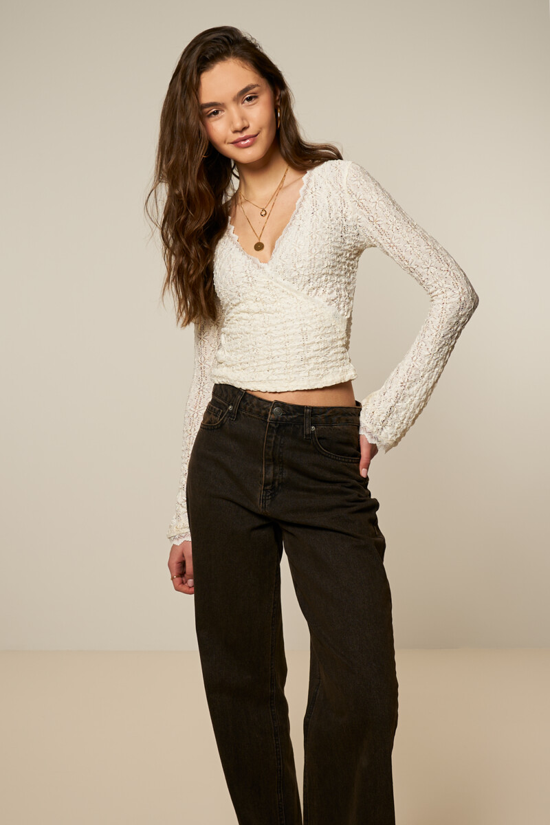 White lace top with overlap | My Jewellery