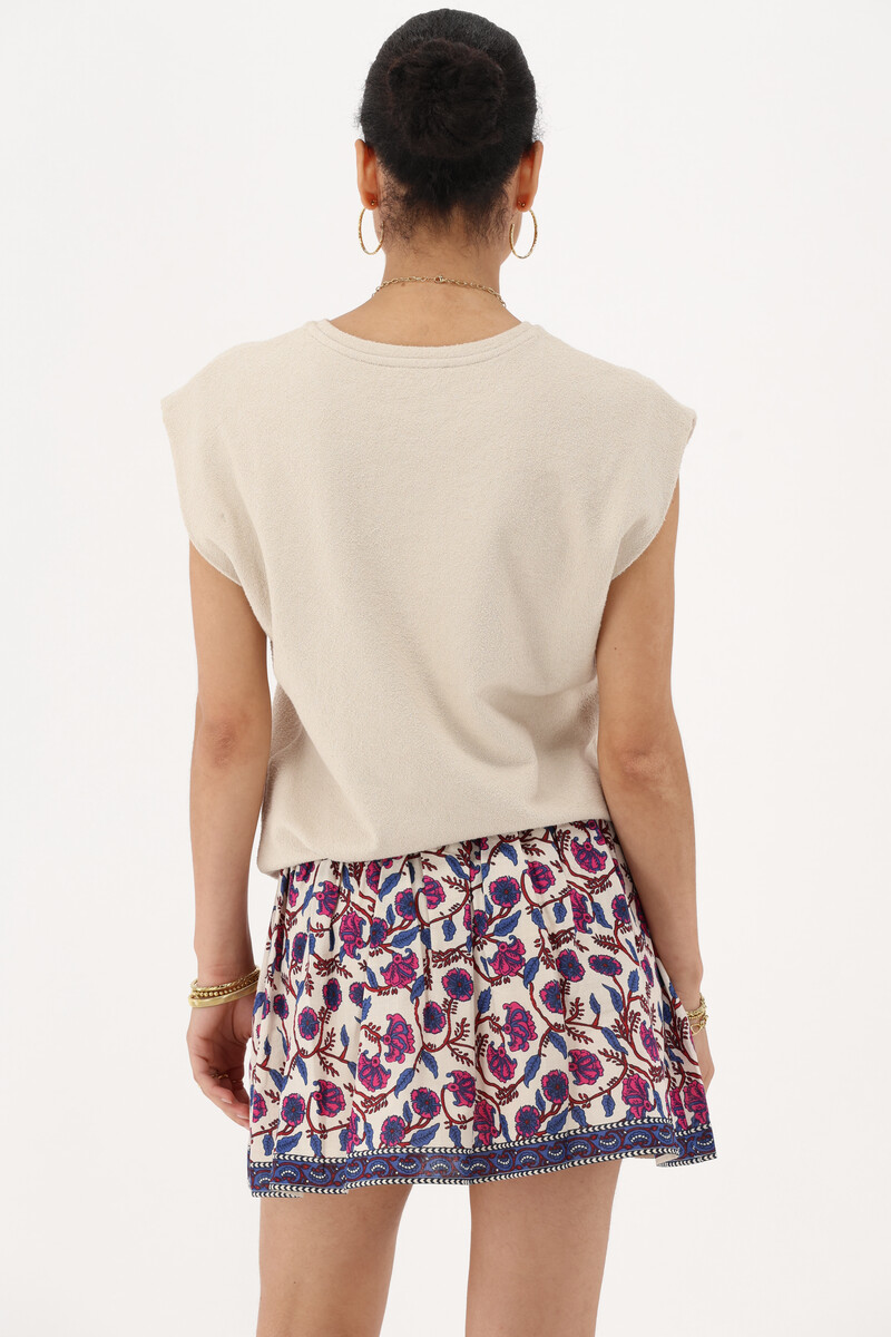 White short skirt with floral print | My Jewellery