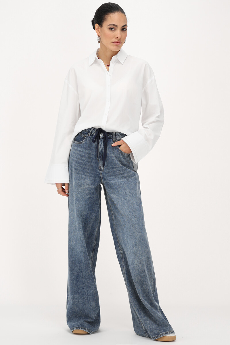 White oversized blouse with double cuff | My Jewellery