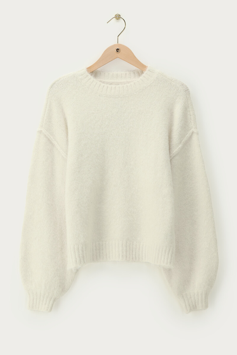 White oversized knit sweater | My Jewellery