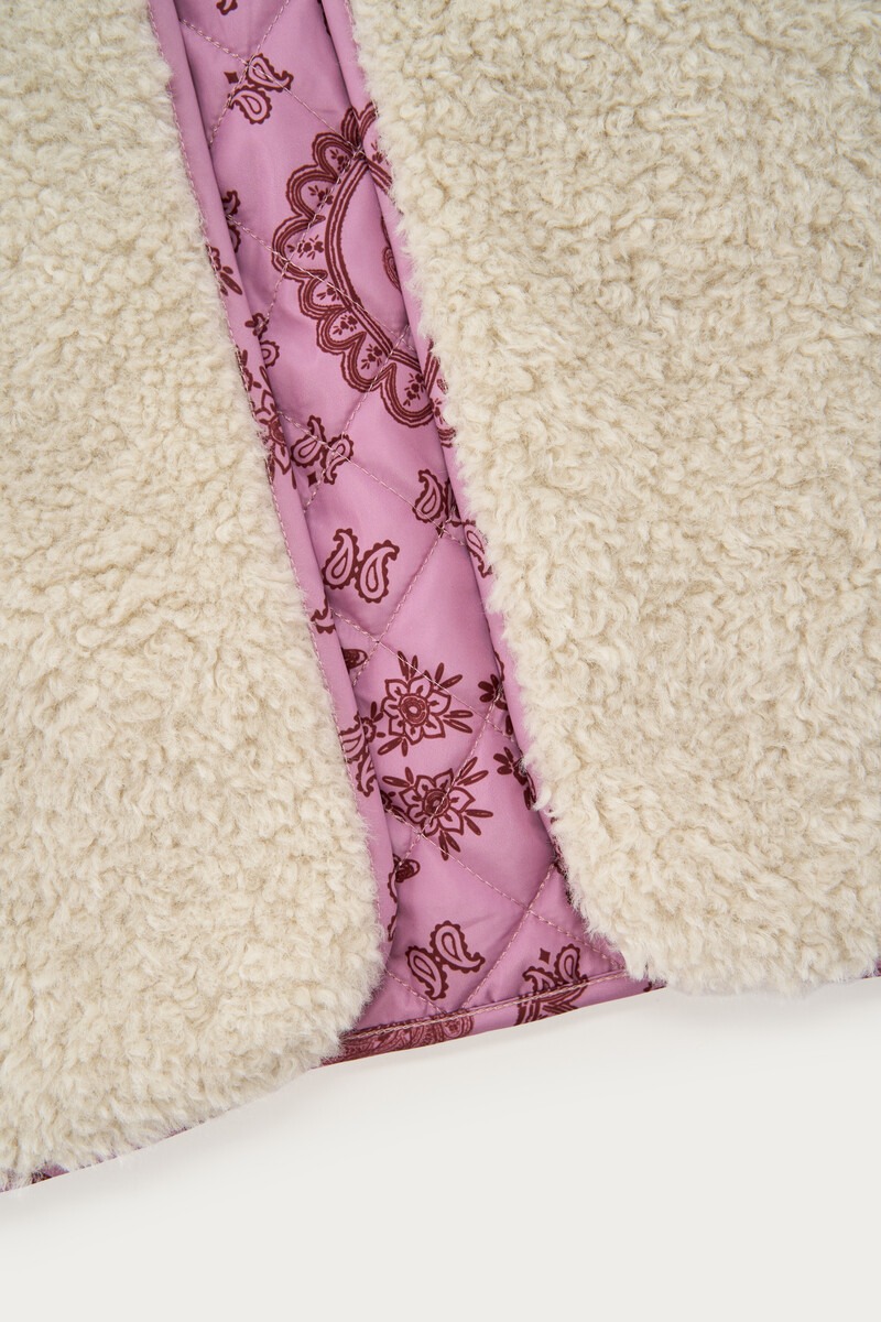 White reversible gilet with teddy bouclé and pink paisley print | My Jewellery