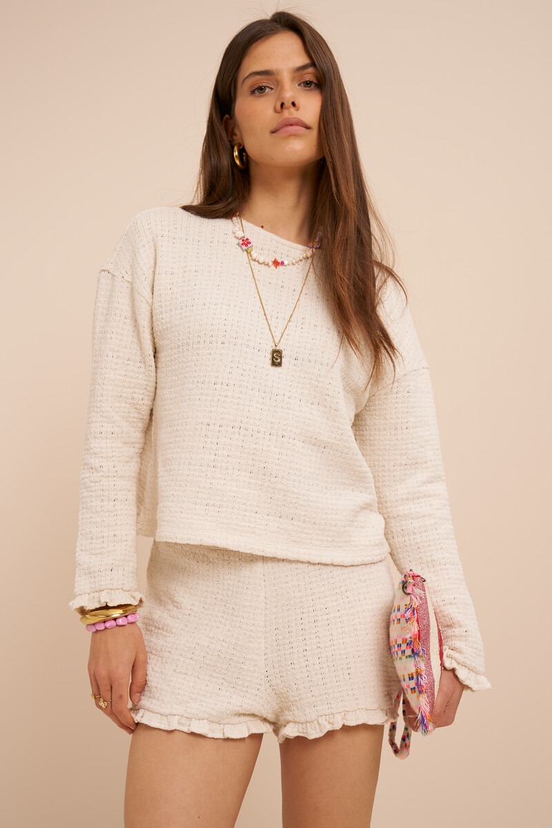 White shorts with ajour and ruffles | My Jewellery