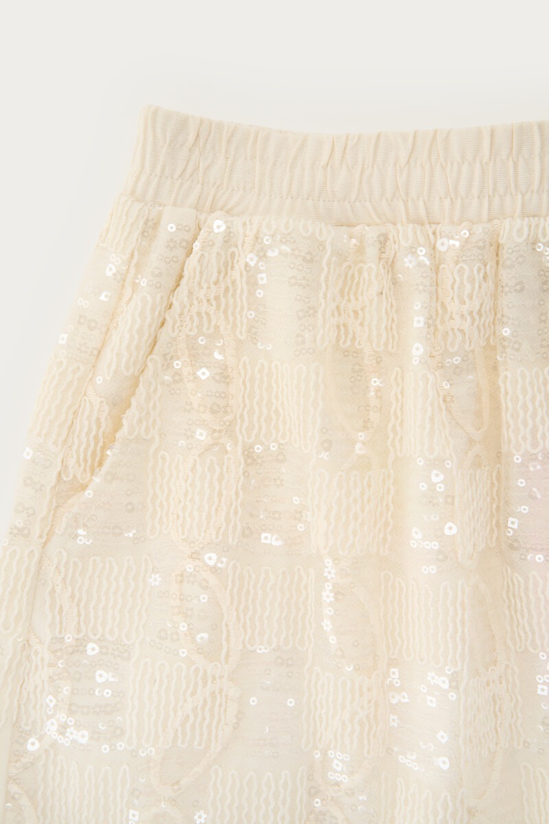 White shorts with an elasticated waistband and sequins | My Jewellery
