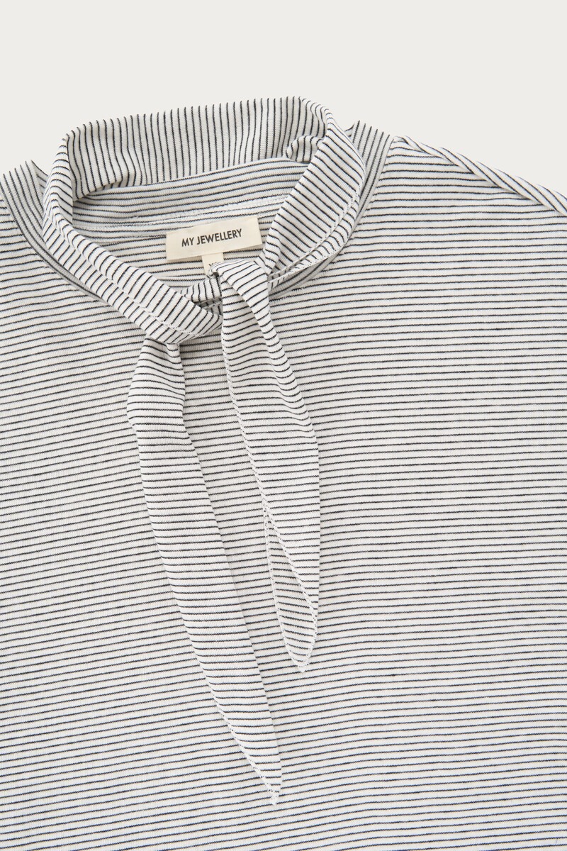 White striped T-shirt with scarf | My Jewellery