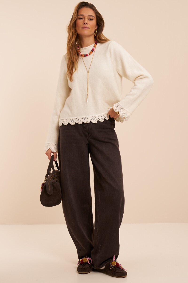 Witte trui met crochet zoom