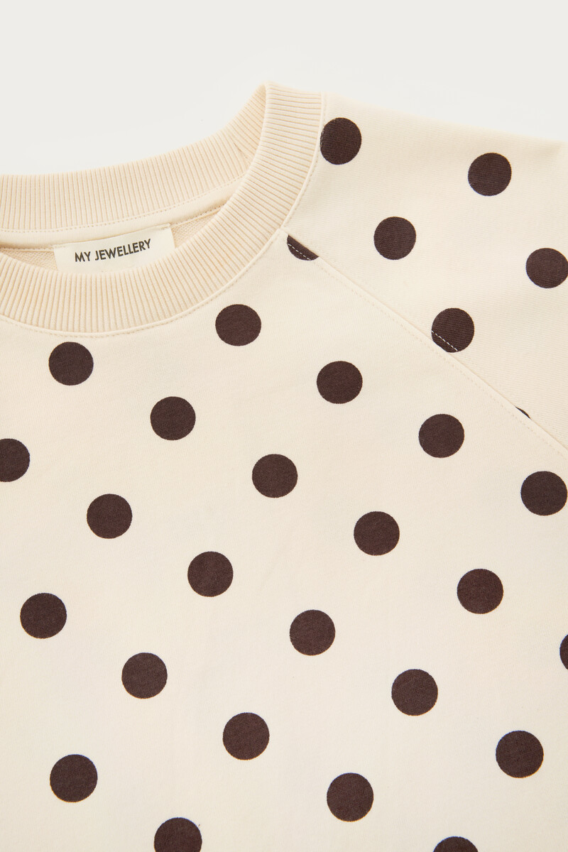 White sweater with short sleeves and polka dot | My Jewellery