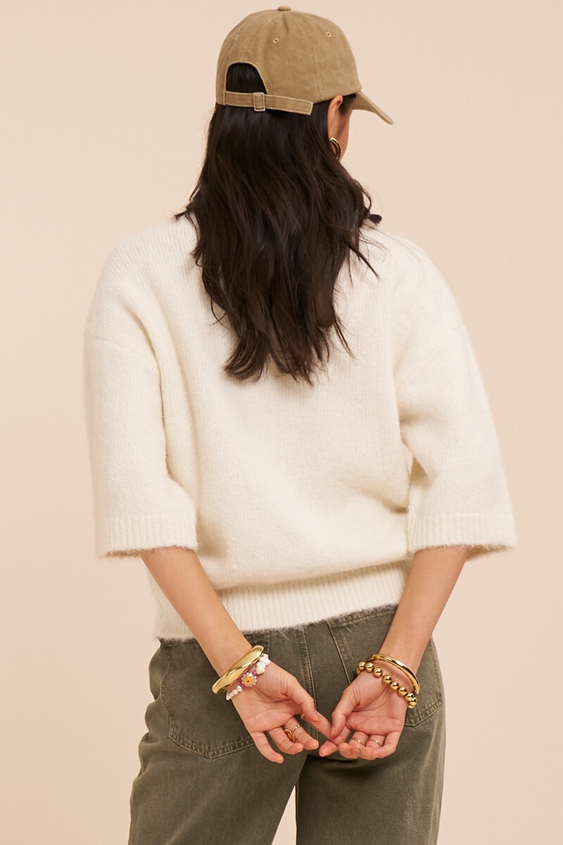 White sweater with short sleeves | My Jewellery