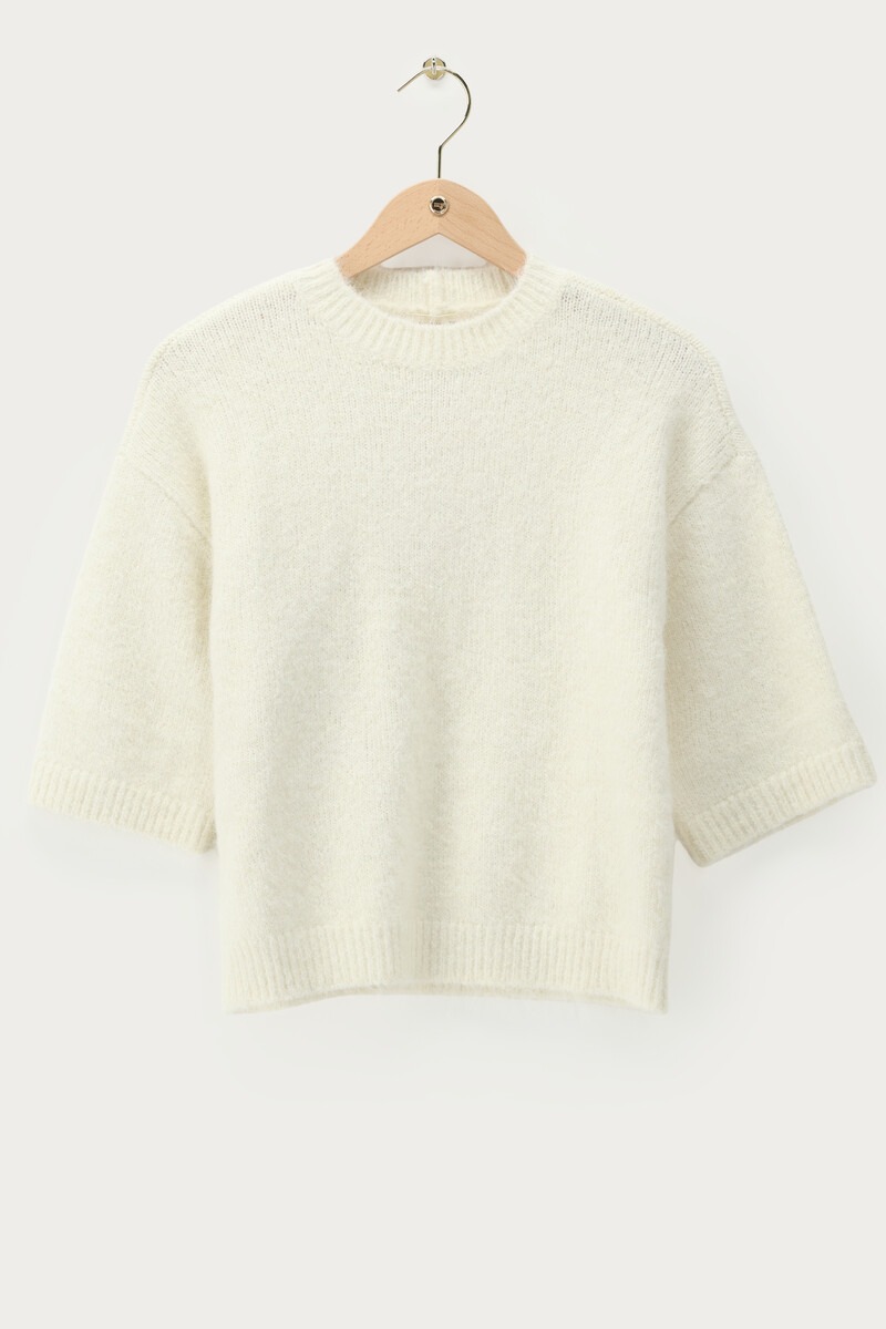 White sweater with short sleeves | My Jewellery