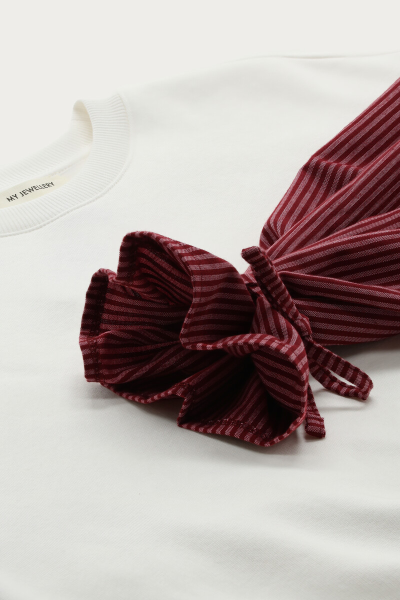 White sweater with striped sleeves | My Jewellery