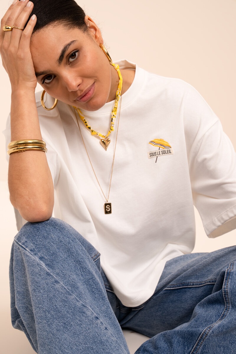 Wit T-shirt "Sous le soleil" 