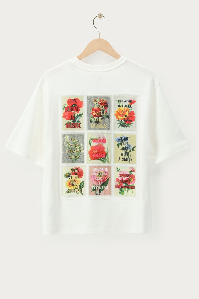 Weißes T-Shirt Mit Blumendruck In Quadraten | My Jewellery