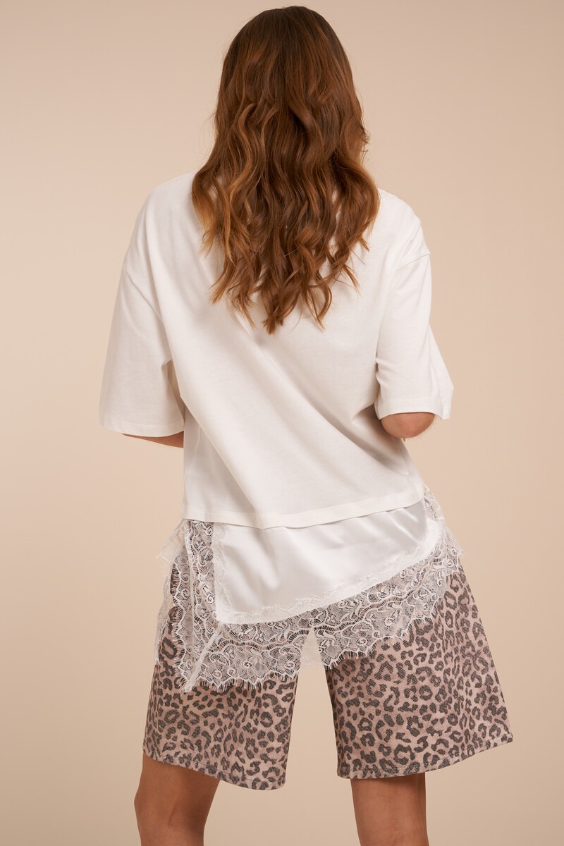 White T-shirt with satin and lace details | My Jewellery