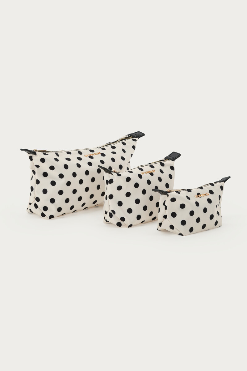 White toiletry bag set with polka dot | My Jewellery