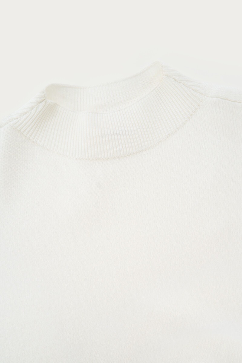White top with batwing sleeves | My Jewellery