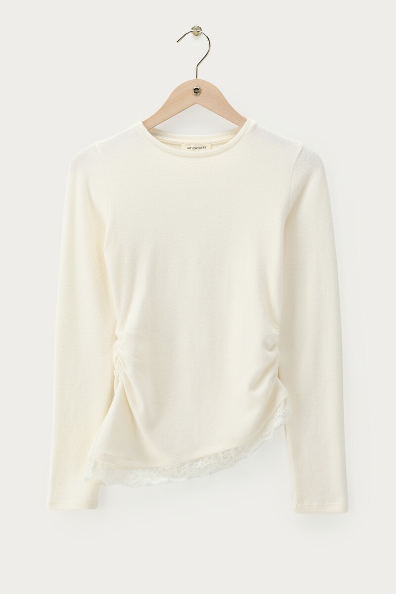 White top with long sleeves and lace details | My Jewellery