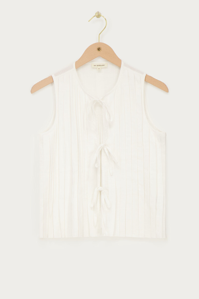 White top with pintuck & bows | My Jewellery
