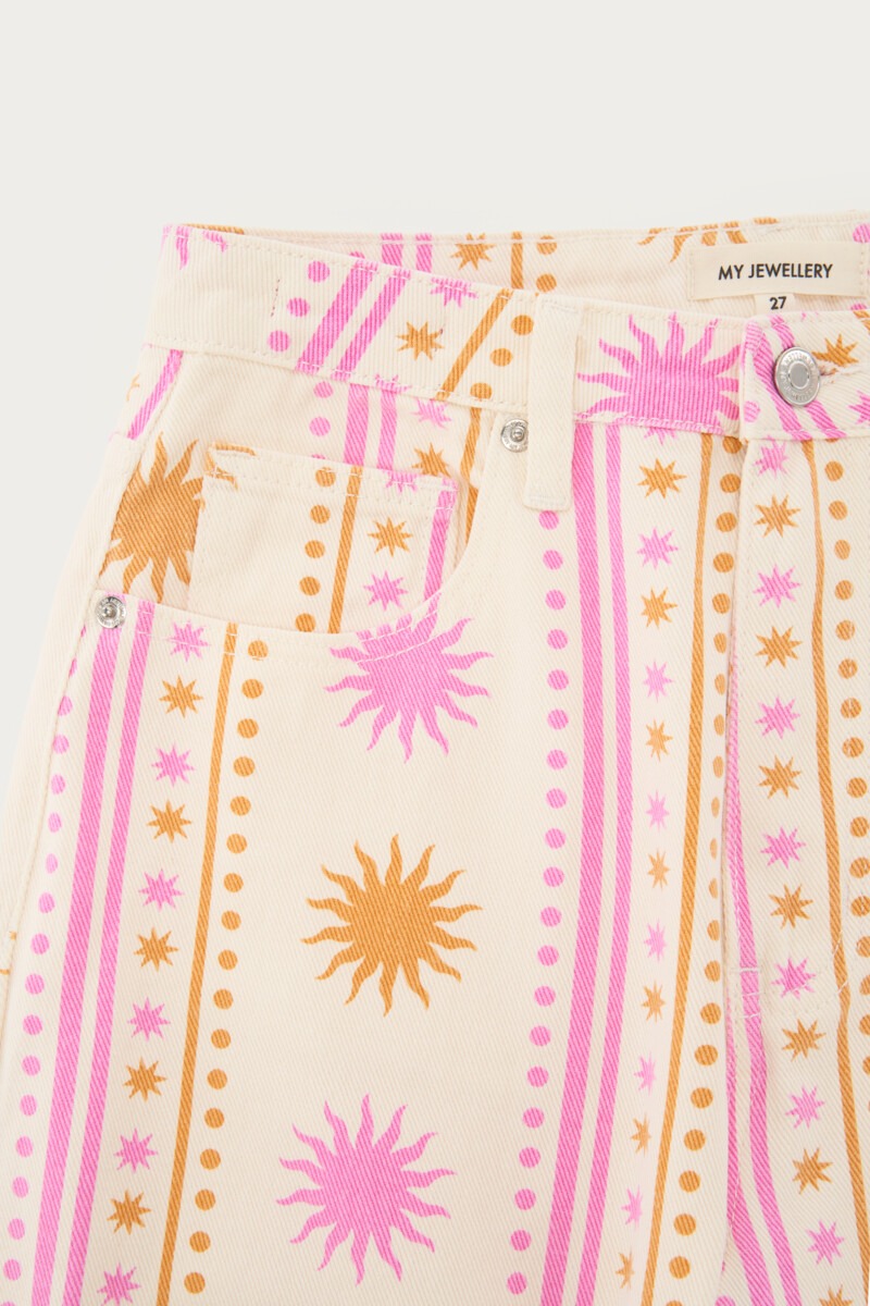 White wide-leg jeans with a sun print | My Jewellery